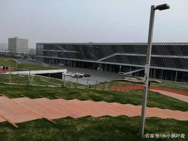 職場轉身 11年，從工廠流水線走到IT大廠外包辦公室